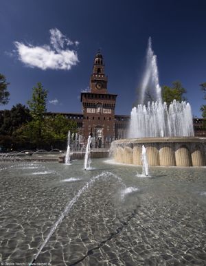 Castello Sforzesco e fontana Torta Nuziale